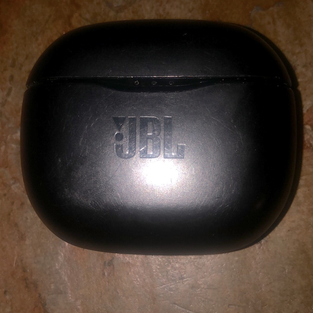 JBL Tune 120TWS - True Wireless in-Ear Headphone.